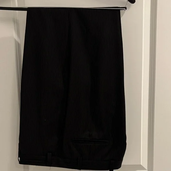Calvin Klein Black Men’s Tailored Suit